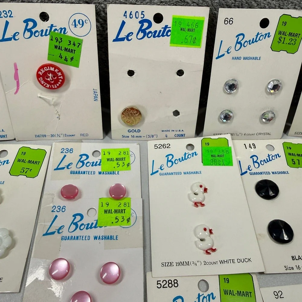 Vintage Le Bouton Sewing Buttons Lot of 58 Novelty Stars Ducks Pearl Floral